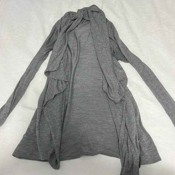 Lilly Pulitzer Elyssa Wrap - Picture 2 of 5